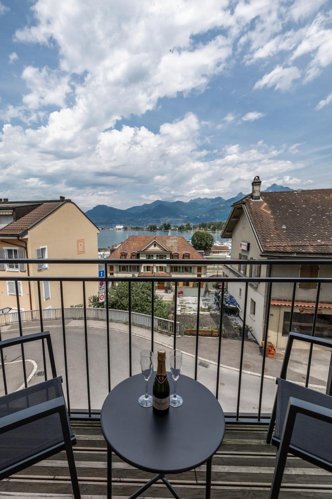 Aloha Chambres Port-Valais Ngoại thất bức ảnh